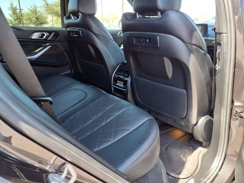 Used 2023 BMW X5 xDrive40i AWD/4WD image 13