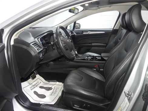 Used 2016 Ford Fusion Titanium AWD/4WD image 21