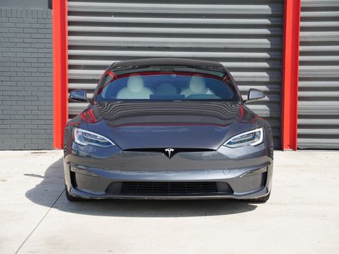 Used 2022 Tesla Model S Plaid image 7