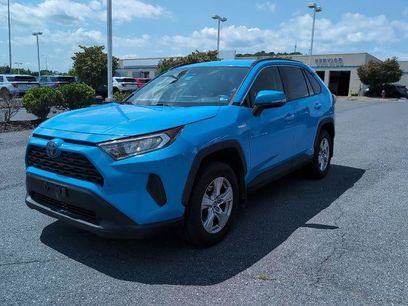 Used 2019 Toyota RAV4 LE w/ Carpet Mat Package