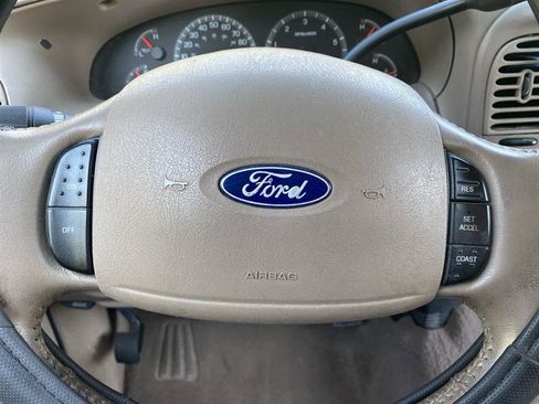 Used 2003 Ford F150 XLT image 13