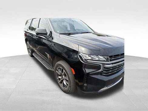 Used 2021 Chevrolet Tahoe LT w/ LT Signature Package AWD/4WD image 3