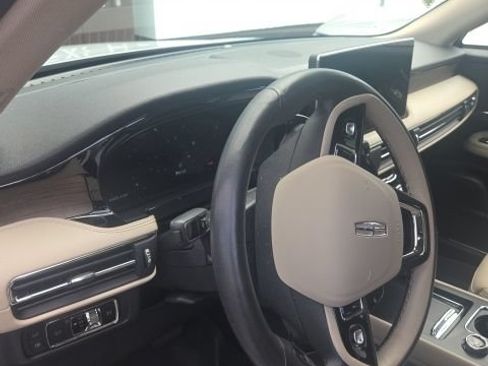 Used 2025 Lincoln Corsair Grand Touring w/ Jet Appearance Package AWD/4WD image 14