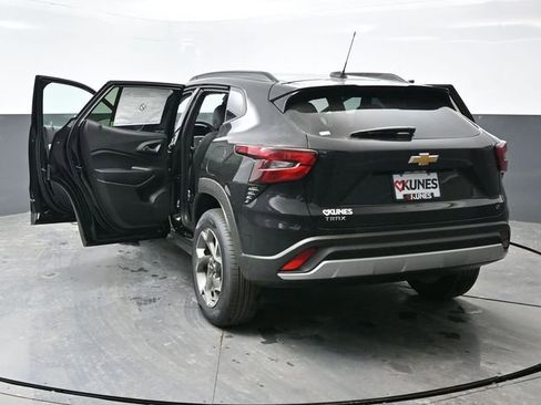 New 2026 Chevrolet Trax LT w/ Driver Confidence Package image 53