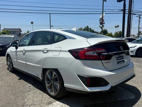 Used 2019 Honda Clarity Plug-In Hybrid image 5