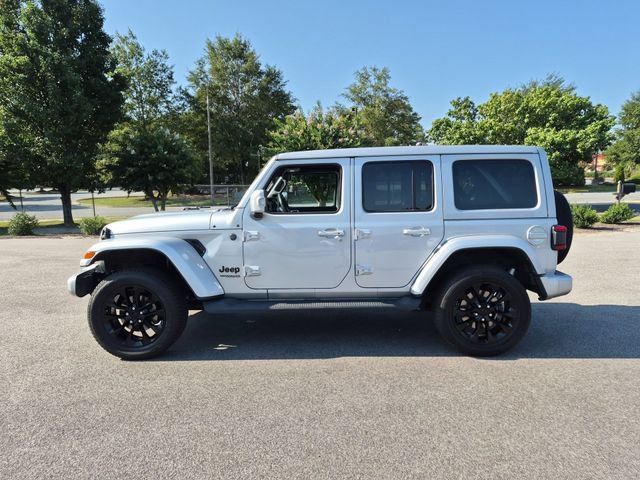 Used 2022 Jeep Wrangler Unlimited Sahara AWD/4WD image 6