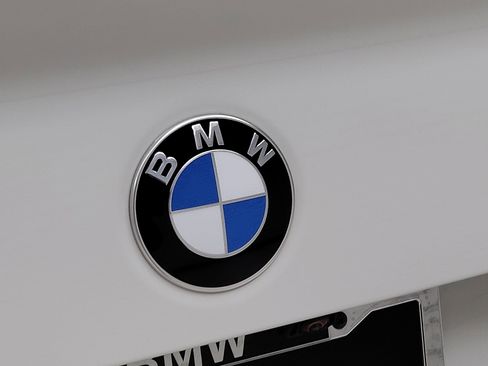 New 2025 BMW 230i Coupe w/ Convenience Package image 9