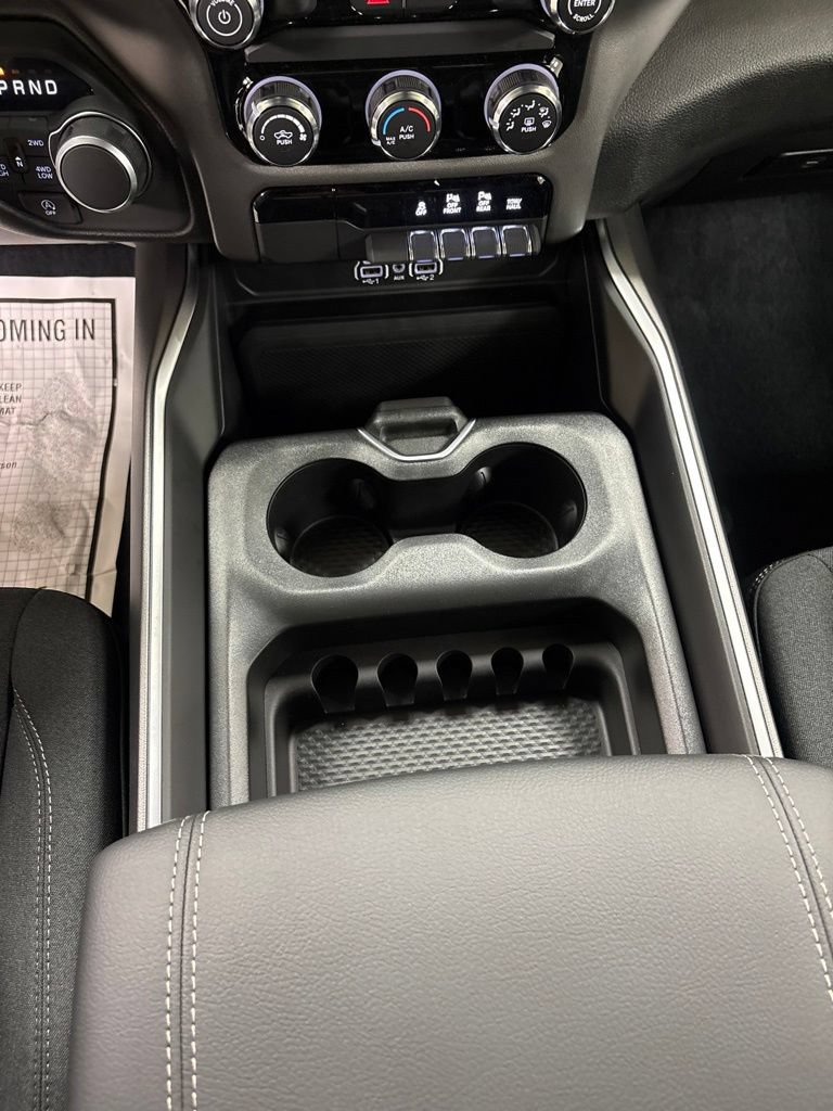 New 2026 RAM 1500 Express AWD/4WD image 14