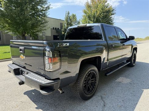 Used 2018 Chevrolet Silverado 1500 LT w/ Texas Edition image 6