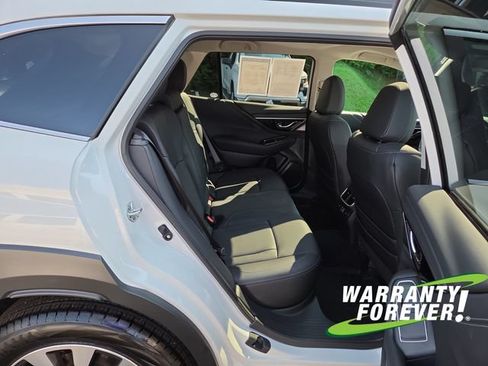 Used 2025 Subaru Outback Limited AWD/4WD image 17