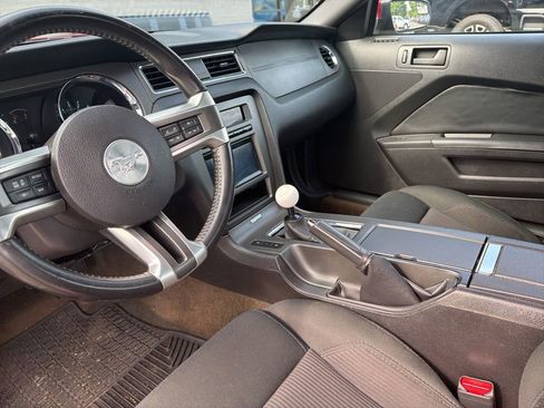 Used 2013 Ford Mustang GT image 12