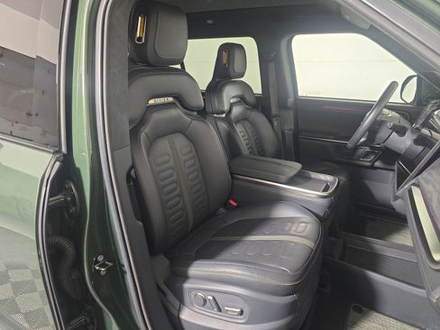 Used 2022 Rivian R1S Launch Edition image 24