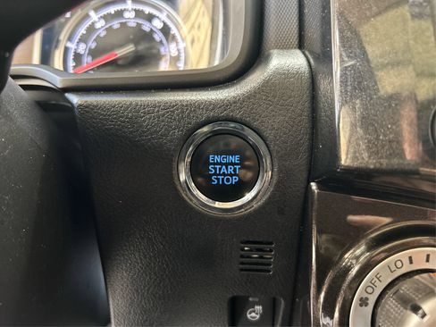 Used 2023 Toyota 4Runner TRD Off-Road Premium w/ Moonroof Package AWD/4WD image 27