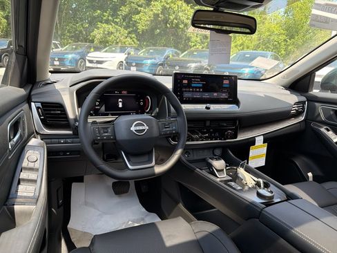 New 2026 Nissan Rogue Platinum AWD/4WD image 21