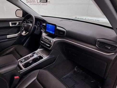 Used 2023 Ford Explorer XLT w/ Equipment Group 202A image 28