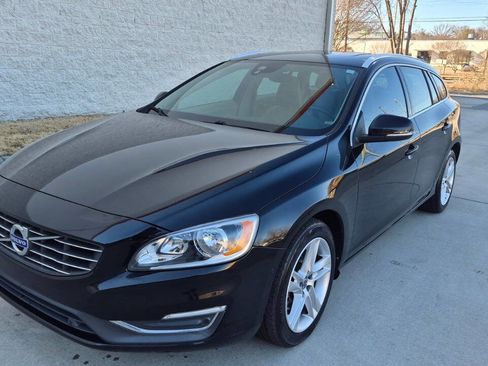 Used 2015 Volvo V60 T5 Premier image 3
