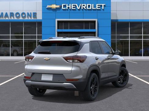 New 2026 Chevrolet TrailBlazer LT w/ Midnight Edition FWD image 4