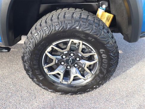 Used 2023 Chevrolet Colorado ZR2 w/ ZR2 Convenience Package III image 14