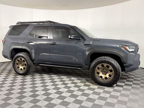 Used 2025 Toyota 4Runner Trailhunter AWD/4WD image 8