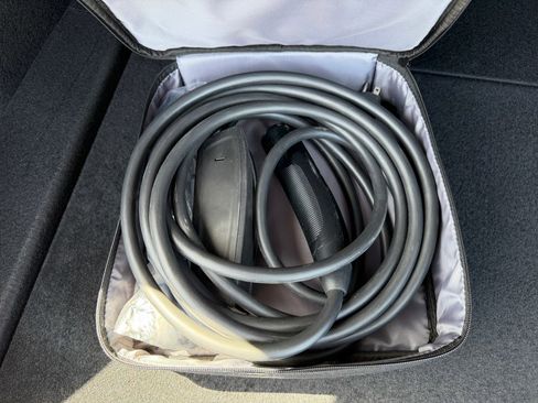 Used 2023 Tesla Model 3 Standard Range image 44