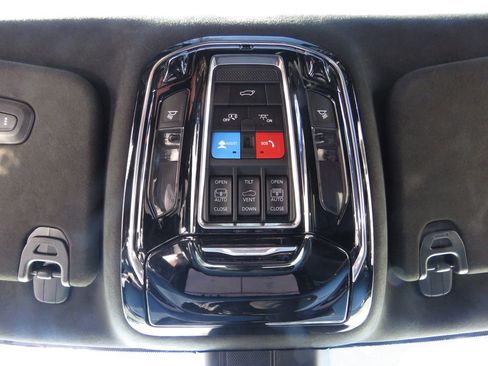 Used 2023 Jeep Grand Wagoneer Series II w/ Premium Group II image 30