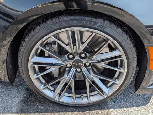 Used 2022 Chevrolet Camaro ZL1 image 11