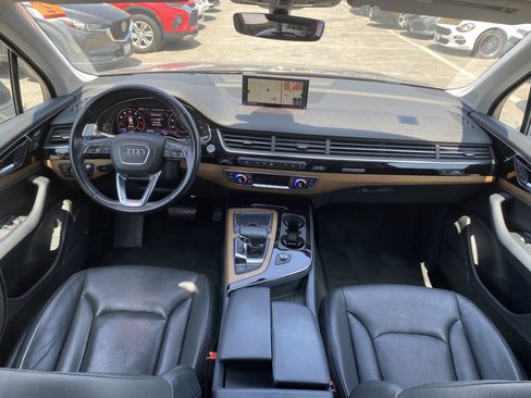 Used 2017 Audi Q7 3.0T Prestige w/ Prestige Package image 17