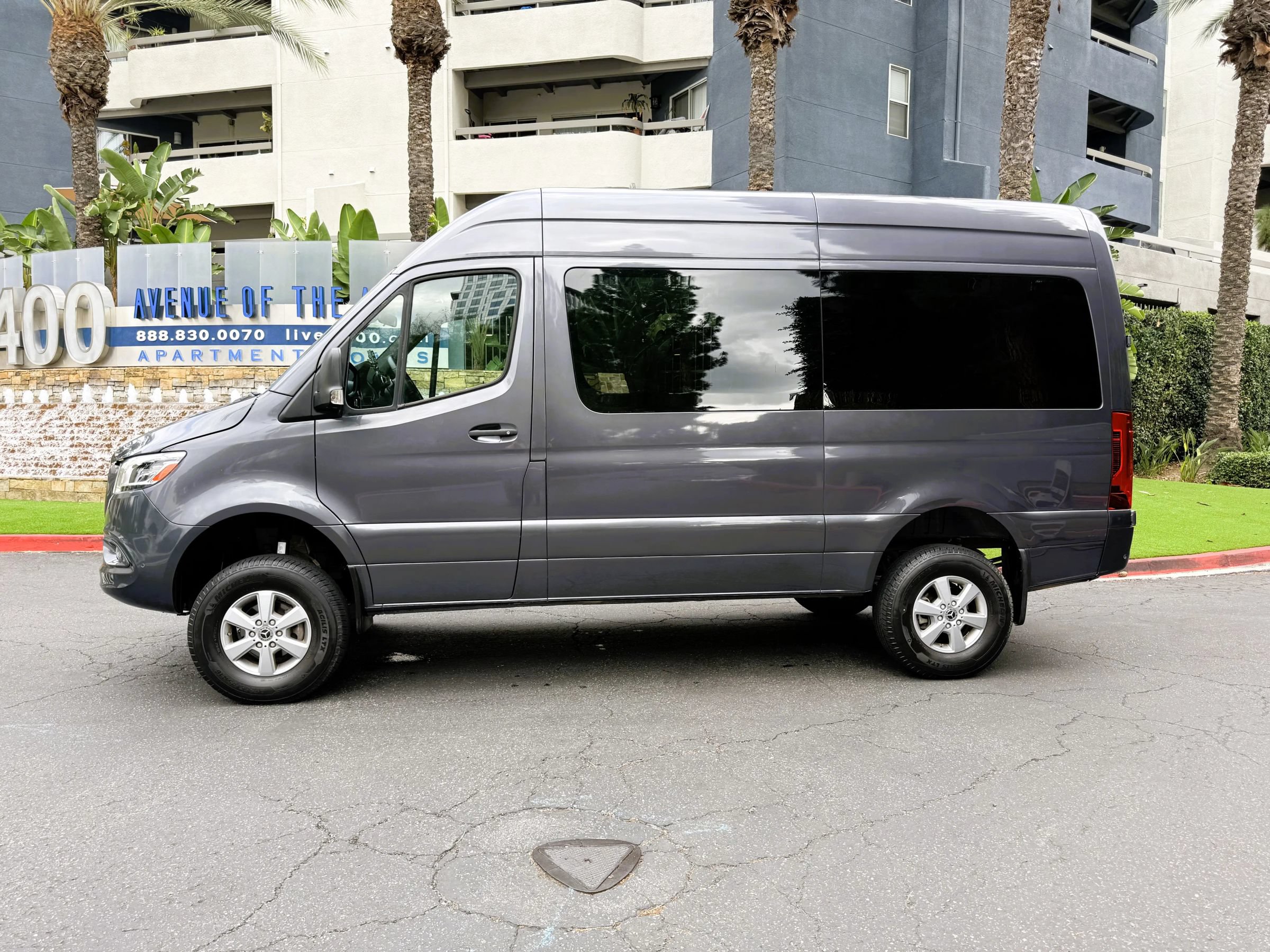 Used 2023 Mercedes-Benz Sprinter 2500 image 3