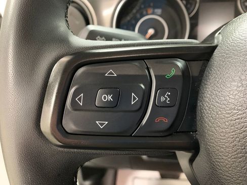 Used 2023 Jeep Gladiator Sport image 18