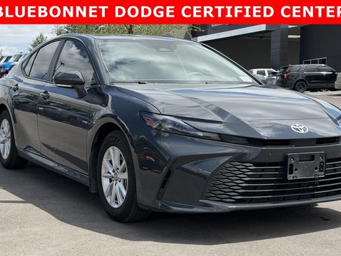 Used 2026 Toyota Camry LE w/ Convenience Package FWD image 3
