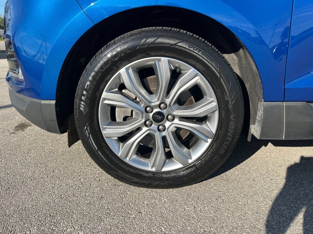 Used 2024 Ford Edge Titanium AWD/4WD image 31