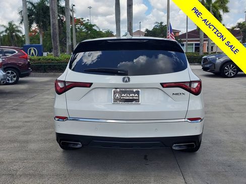 Certified 2023 Acura MDX FWD w/ Technology Package image 6