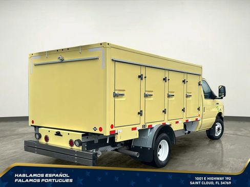 Used 2022 Ford E-450 and Econoline 450 Super Duty RWD image 7