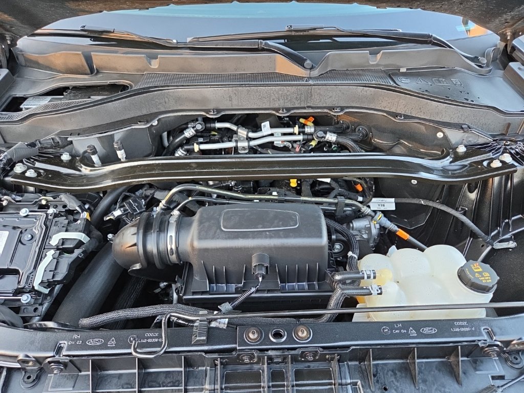 Used 2024 Ford Explorer Limited RWD image 46