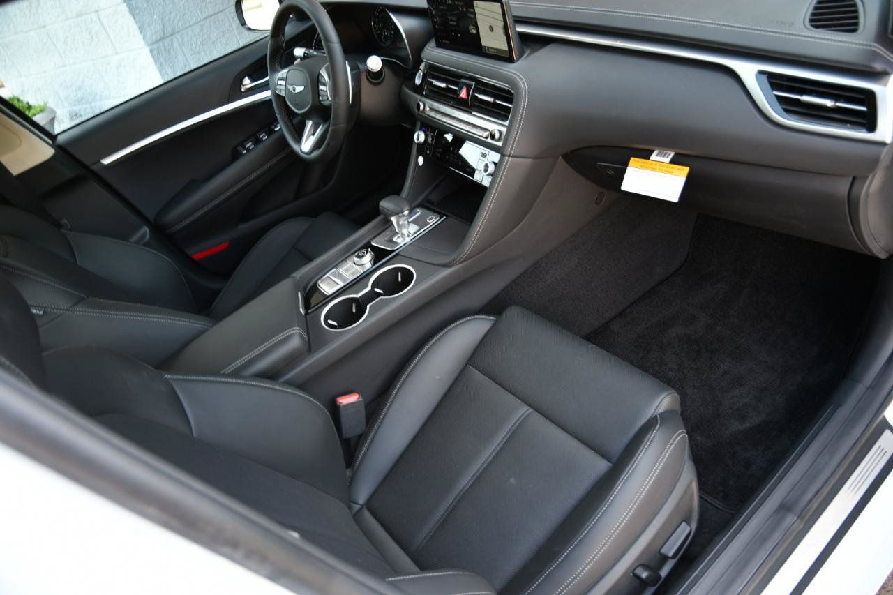 Used 2026 Genesis G70 2.5T RWD image 31