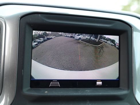 Used 2021 Chevrolet Silverado 1500 Custom image 26