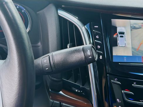Used 2018 Cadillac Escalade Premium Luxury image 14