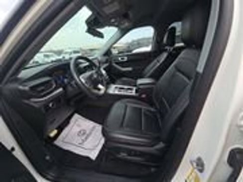 Used 2023 Ford Explorer XLT w/ Equipment Group 202A image 2
