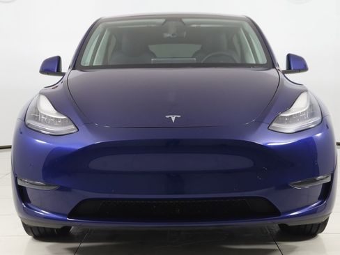 Used 2020 Tesla Model Y Long Range image 47