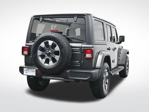Used 2021 Jeep Wrangler Unlimited Sahara AWD/4WD image 6