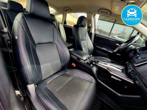 Used 2018 Honda Clarity Touring image 9