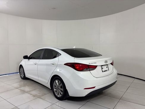Used 2014 Hyundai Elantra SE w/ Option Group 02 image 3