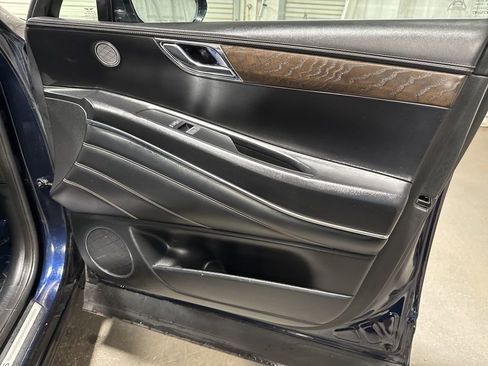 Used 2024 Genesis GV80 2.5T AWD/4WD image 10