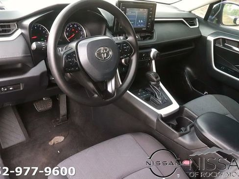Used 2021 Toyota RAV4 XLE FWD image 12