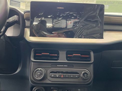 New 2025 Ford Maverick Lariat w/ 4K Tow Package image 21