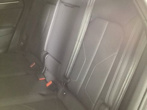 Used 2025 Audi Q3 2.0T Premium w/ Convenience Package image 11