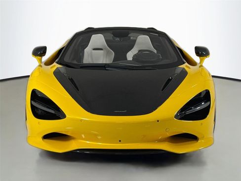 Used 2024 McLaren 750S Spider image 11