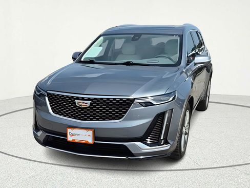 Used 2020 Cadillac XT6 Premium Luxury AWD/4WD image 1