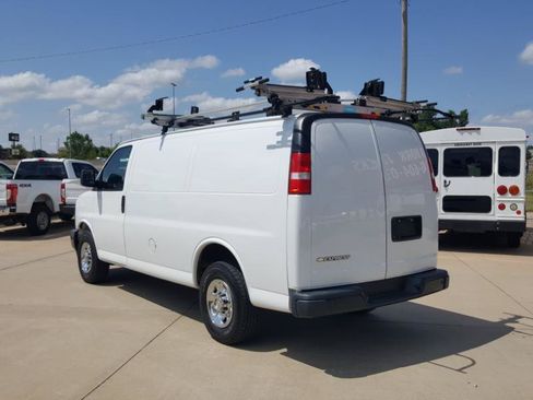 Used 2020 Chevrolet Express 2500 w/ Driver Convenience Package RWD image 9