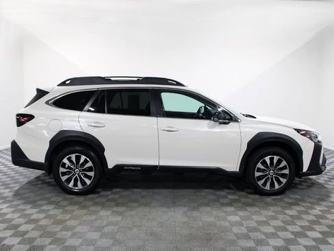 Used 2023 Subaru Outback Limited w/ Popular Package #2 AWD/4WD image 7